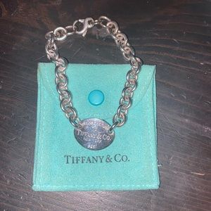 Tiffany & Co Return to Tiffany oval tag bracelet